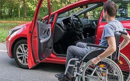 Engelli Bireyler İçin Ehliyet Alma Süreci ve Özel Araçlar
